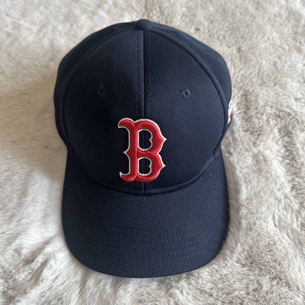 Boston‎ Red Sox Navy Blue Baseball Cap with Red "B" Logo – Adult